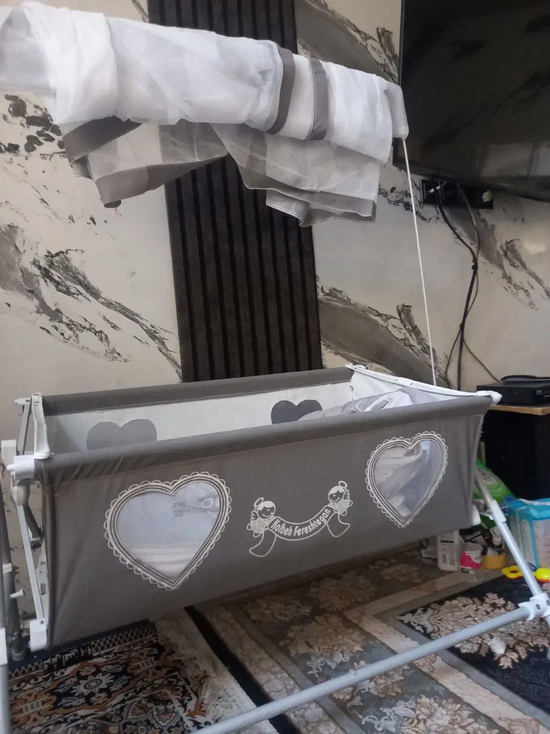 گهواره نو وتمیز|اسباب و اثاث بچه|اصفهان, باتون|دیوار