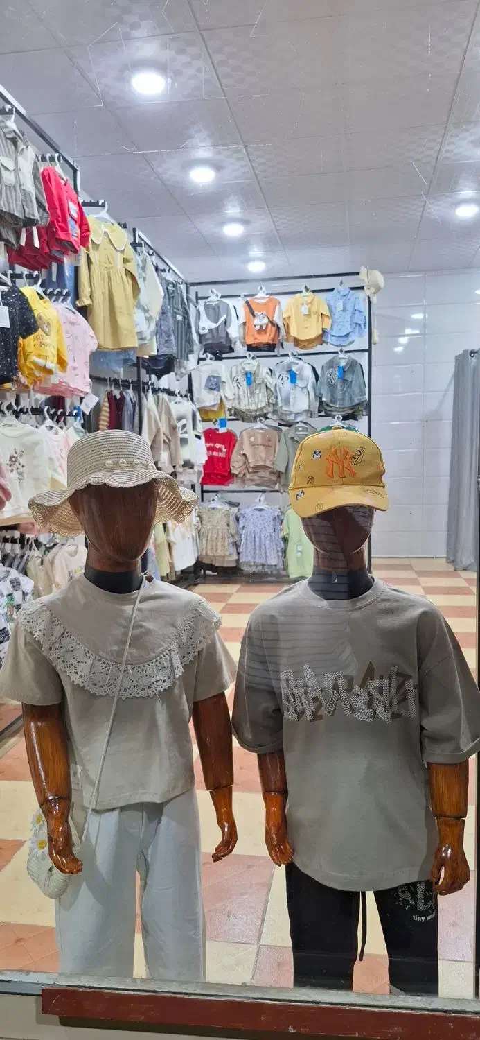 واگزاری مغازه پوشاک بچه گانه|فروشگاه و مغازه|میبد, |دیوار