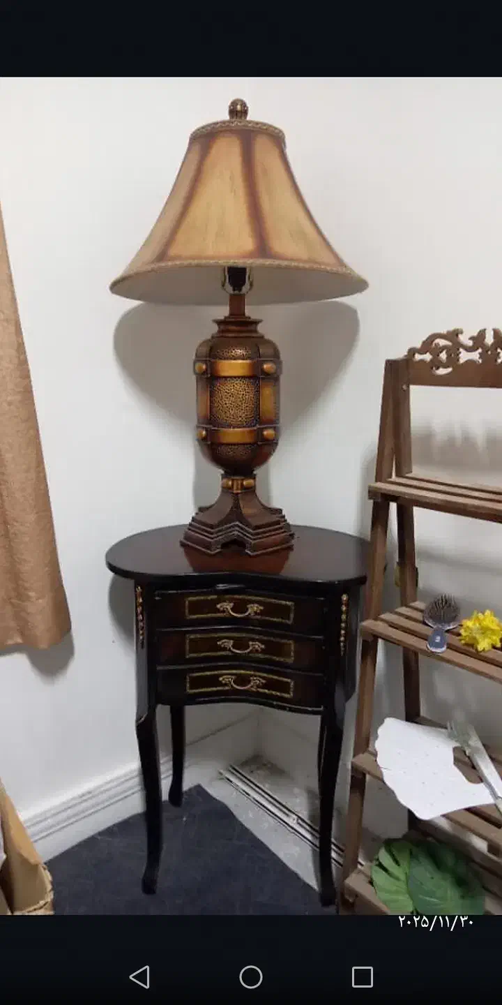 اواژور عتیقه 1ت|چراغ خواب و آباژور|گنبد کاووس, |دیوار