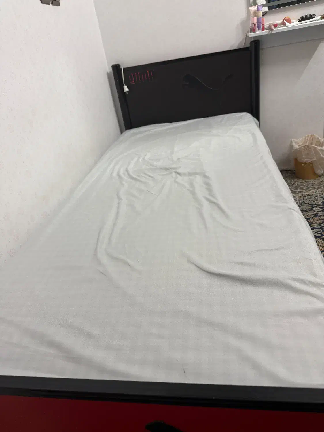 تخت تک نفره|تخت و سرویس خواب|اصفهان, قائمیه|دیوار