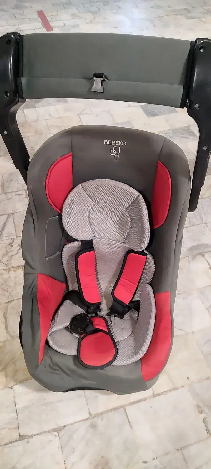 صندلی کودک|تخت و صندلی بچه|قم, سالاریه|دیوار