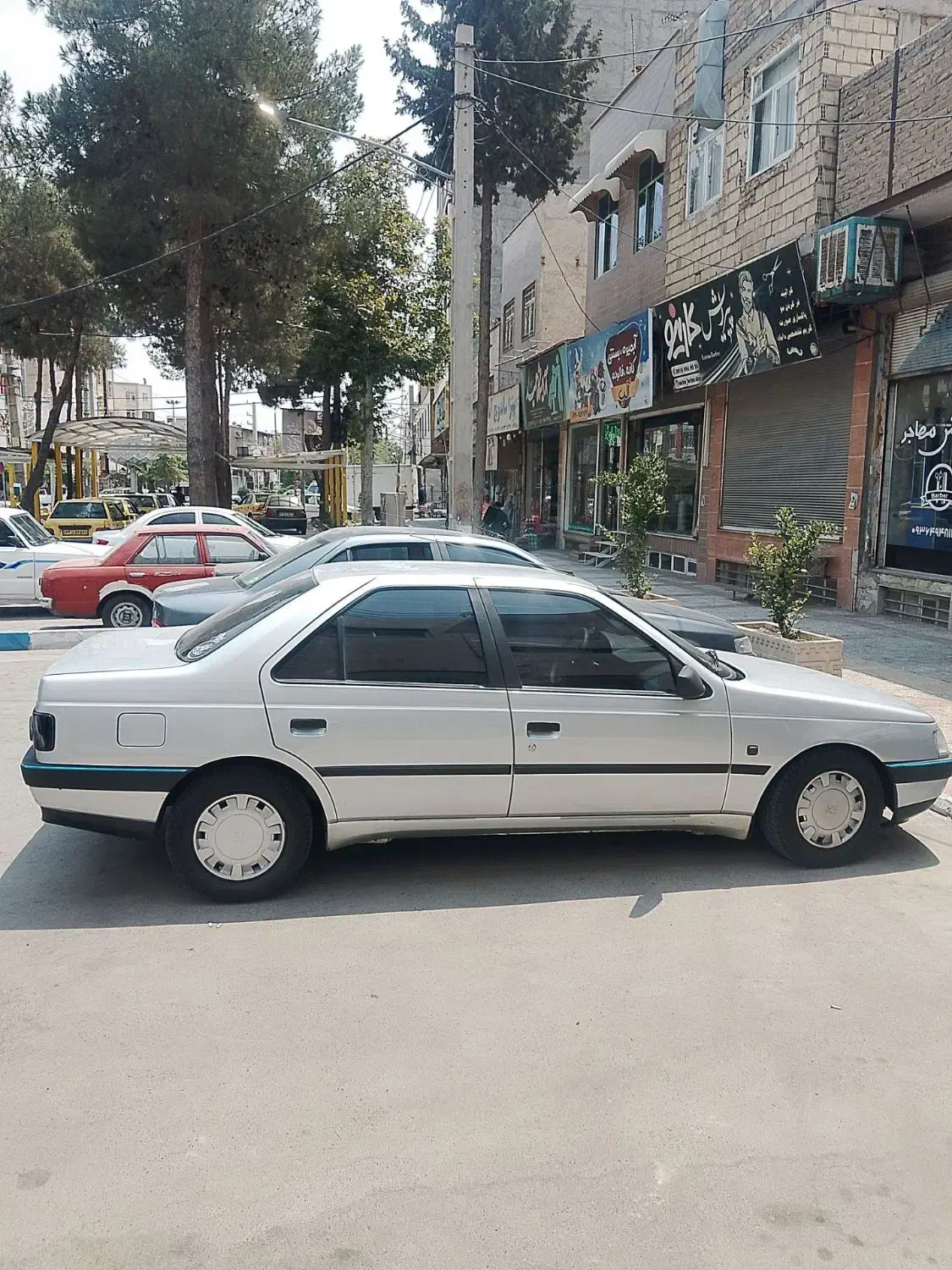 پژو 405 دوگانه کارخانه مدل 98 بی رنگ|خودرو سواری و وانت|شاهدشهر, |دیوار