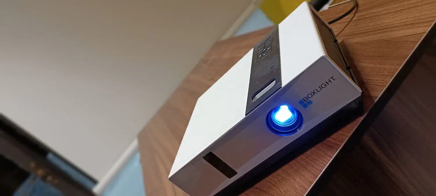 ویدیو پروژکتور/گیم/آموزشی/مناسب کافه/پخش در نور|تلویزیون و پروژکتور|کرمان, |دیوار