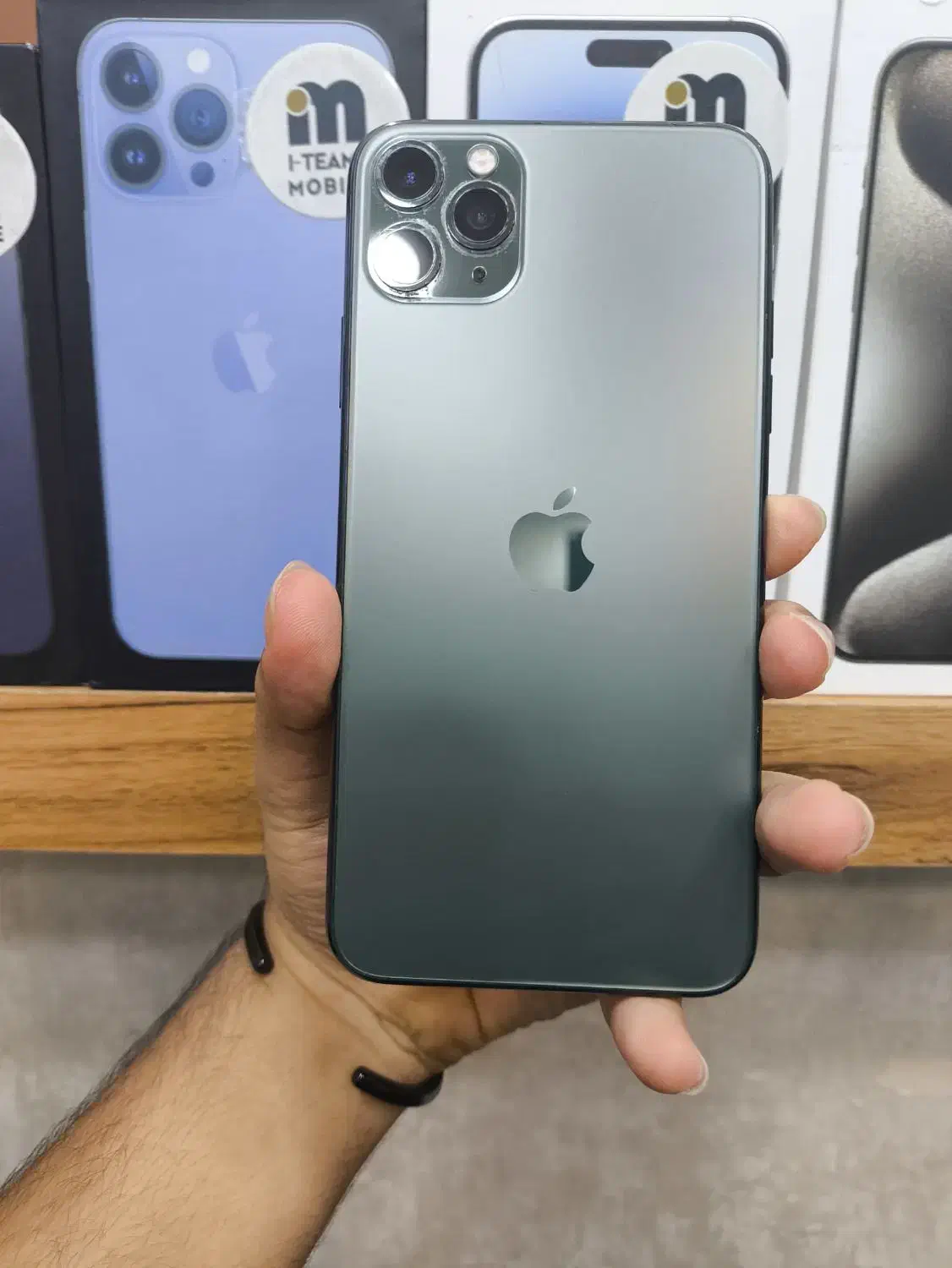 اپل iPhone 11 Pro Max با حافظهٔ ۲۵۶ گیگابایت|موبایل|بندرعباس, |دیوار