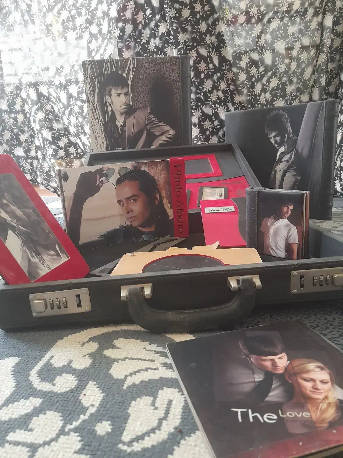 فروش وسایل و لوازم عکاسی وآتلیه ، قیمت توافقی|دوربین عکاسی و فیلمبرداری|بروجرد, |دیوار