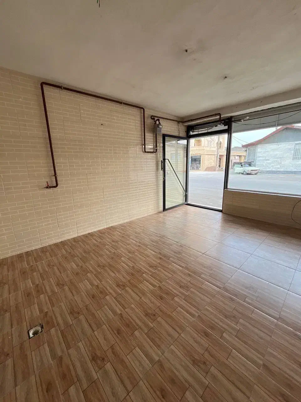 اجاره مغازه در میدان مالا|اجارهٔ مغازه و غرفه|بندر انزلی, تختی|دیوار