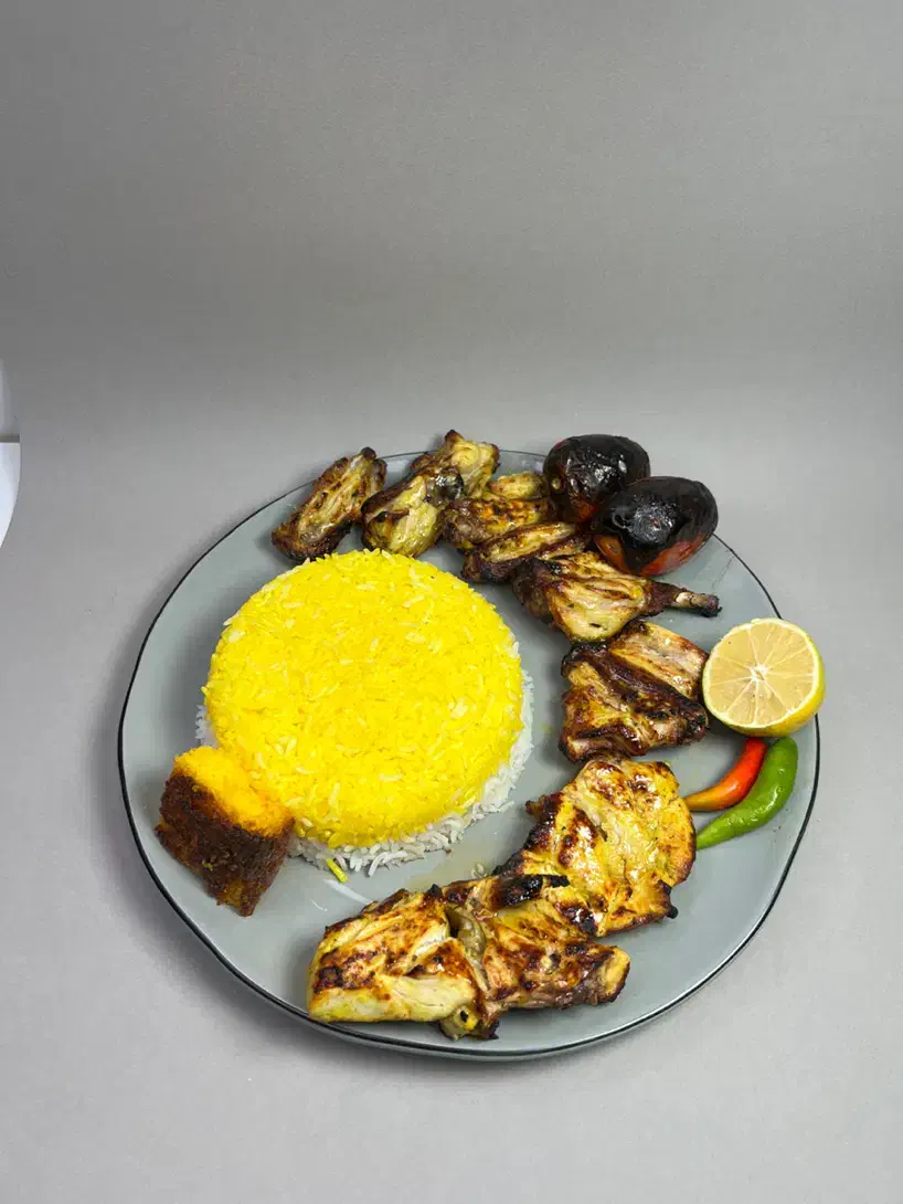 کمک آشپز ماهر / کارگر ساده رستوران|استخدام خدمات فروشگاه و رستوران|تهران, فلسطین (میدان انقلاب)|دیوار