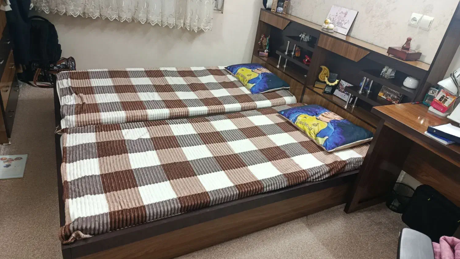 تخت خواب ، کمد لباس و کتابخانه میز تحریر|تخت و سرویس خواب|یزد, |دیوار