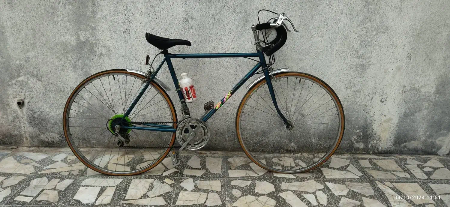 دوچرخه|دوچرخه، اسکیت، اسکوتر|بندر انزلی, معلم|دیوار