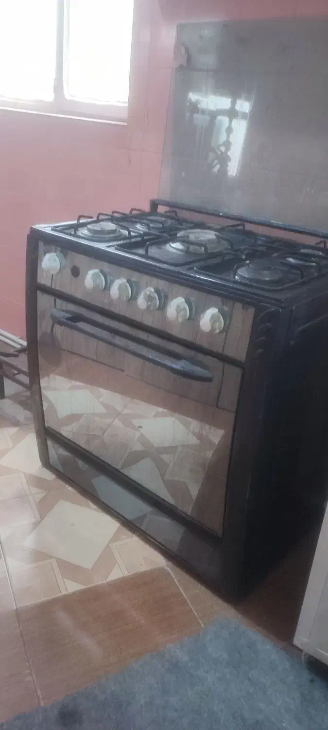یخچال و اجاق گاز ۵ شعله وپلوپز۲ شعله|اجاق گاز و لوازم برقی پخت‌وپز|محمدشهر, محمدشهر|دیوار