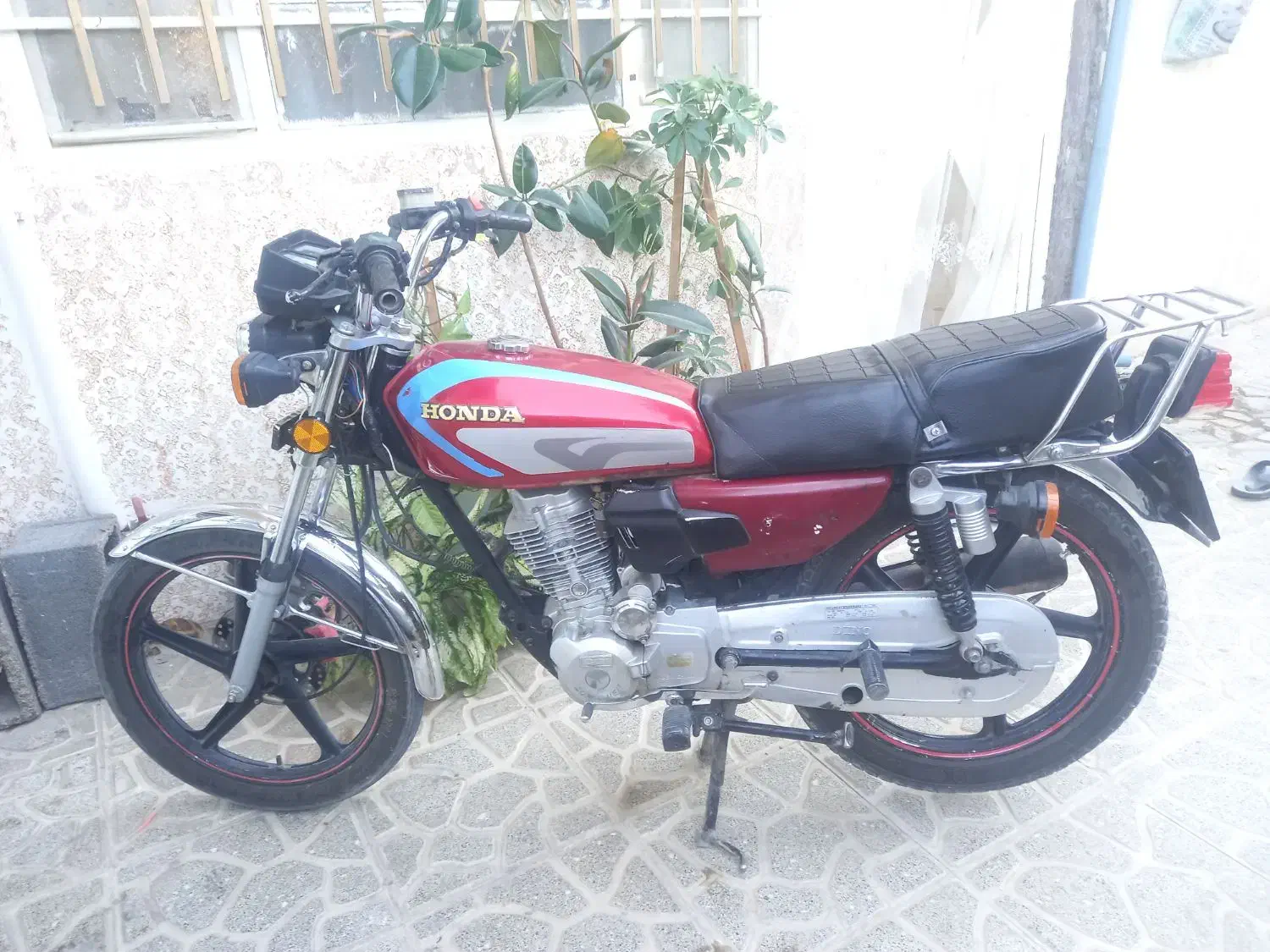 هندا۲۰۰مدل ۹۸مدارک کامل|موتورسیکلت|مشهد, میان ولایت|دیوار