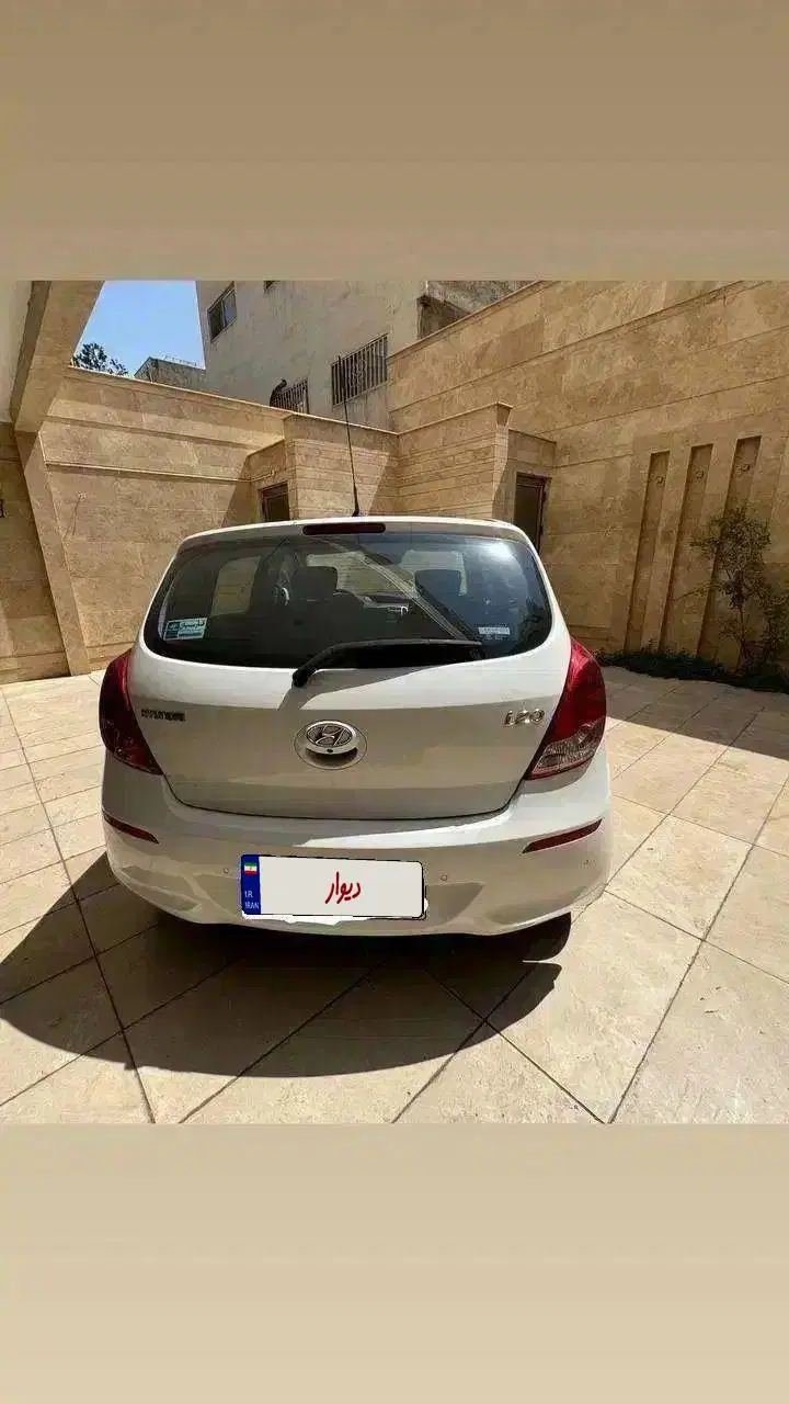هیوندا i20 ۲۰۱۵کم کار و بسیار تمیز فول کامل|خودرو سواری و وانت|مشهد, فرهنگ|دیوار