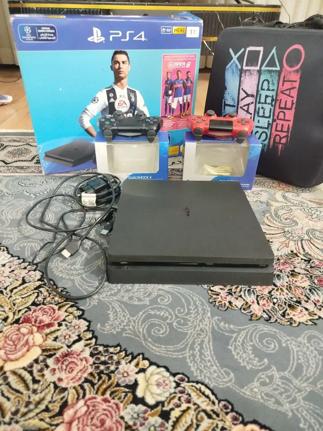 پلی‌ استیشن 4 اسلیم (PS4)|کنسول، بازی ویدئویی و آنلاین|همدان, |دیوار
