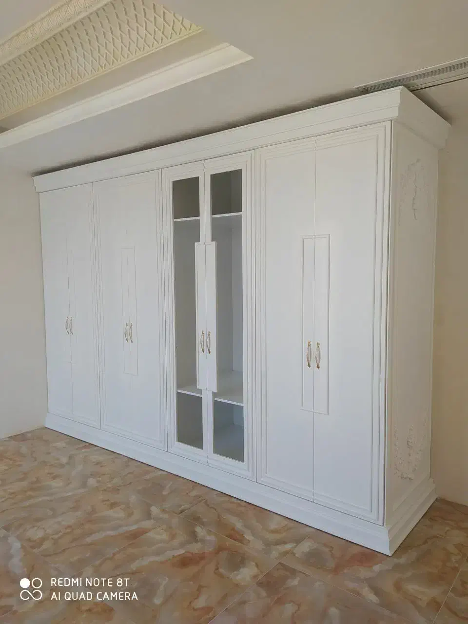 نقاشی کابینت رومی ونعو کلاسیک و دربهای چوبی ،MDF|خدمات پیشه و مهارت|تبریز, |دیوار