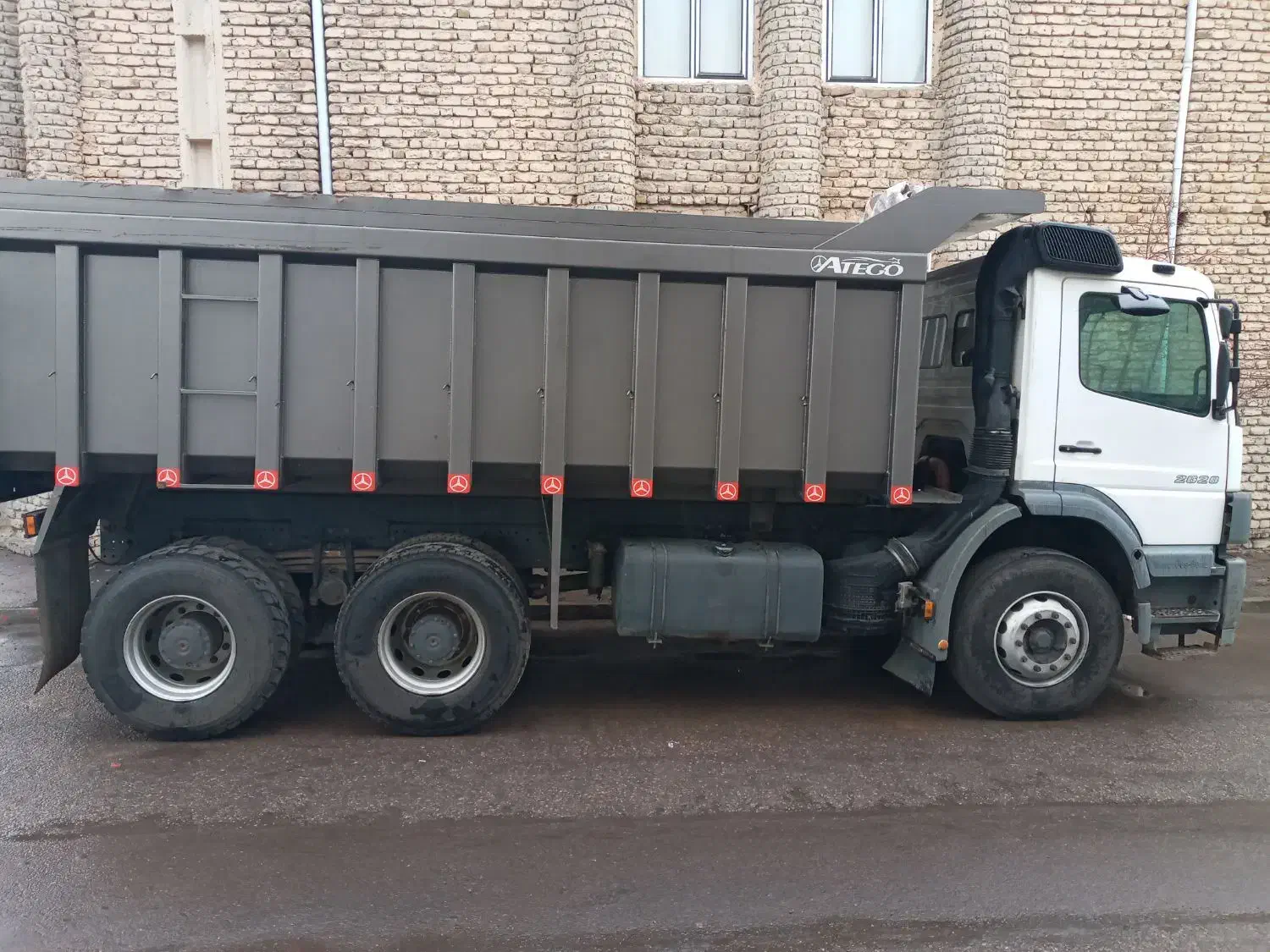 اتیکومدل۸۳ زیرخاکی معاوضه بامایلر یاامیکو|خودرو سنگین|تهران, باغ خزانه|دیوار