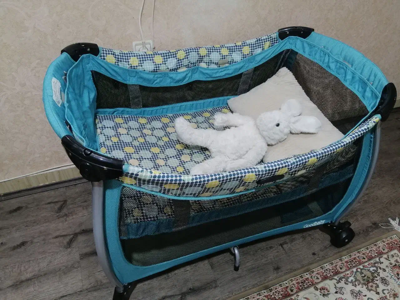 تخت پارک کودک|تخت و صندلی بچه|فردیس, فردیس|دیوار