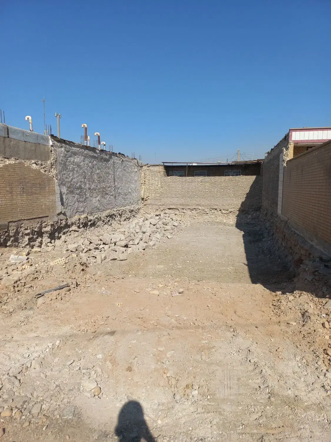 تخریب ساختمان خاکبرداری و گودبرداری|خدمات پیشه و مهارت|رامهرمز, |دیوار