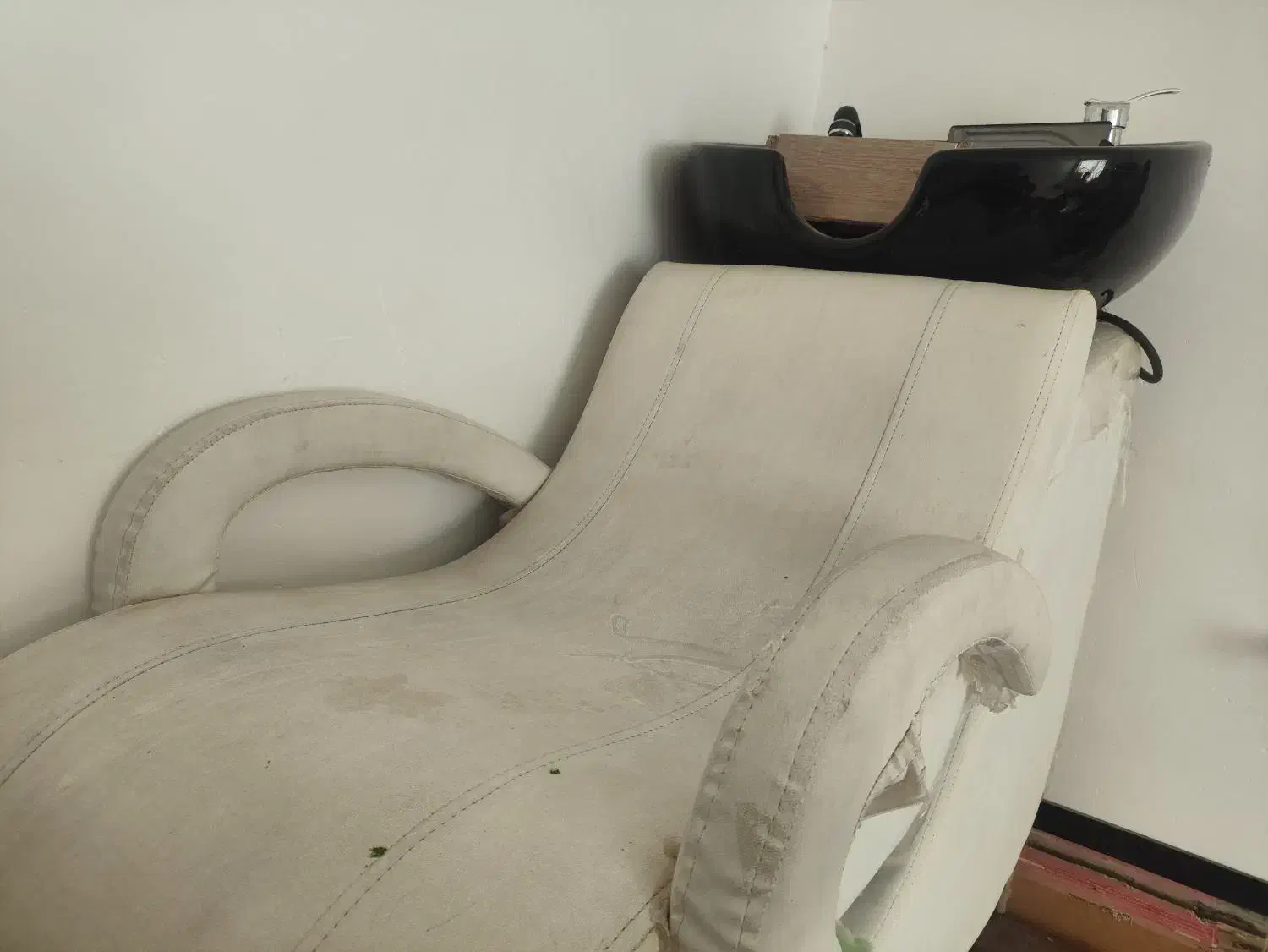 صندلی سرشور ارایشگاهی|آرایشگاه و سالن‌های زیبایی|تربت‌حیدریه, داروپخش|دیوار