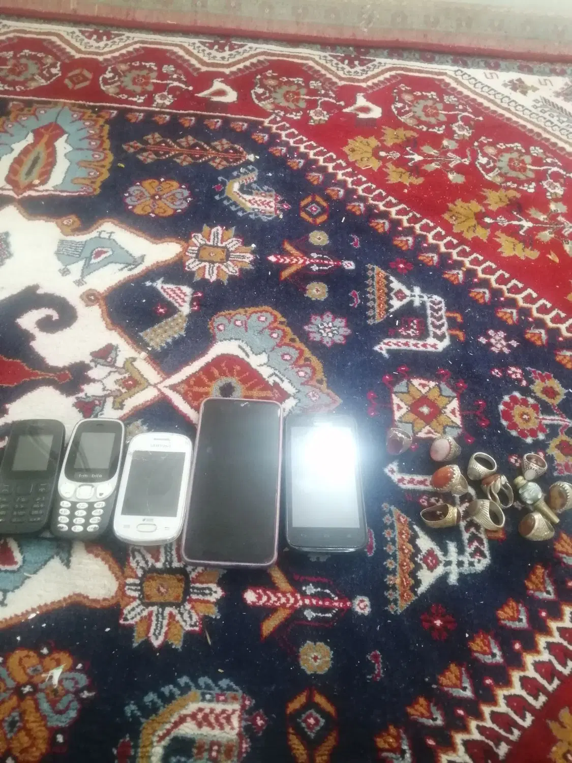 انگشتر|جواهرات|شیراز, ماه فیروزان|دیوار