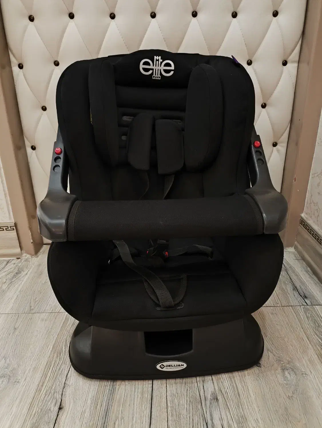 صندلی ماشین کودک درحد دوبار استفاده شده|اسباب و اثاث بچه|اصفهان, پوریای ولی|دیوار