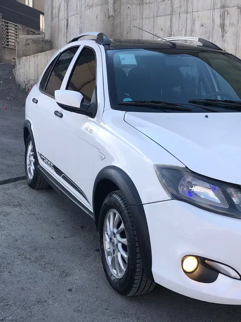 کوییکR|خودرو سواری و وانت|همدان, |دیوار