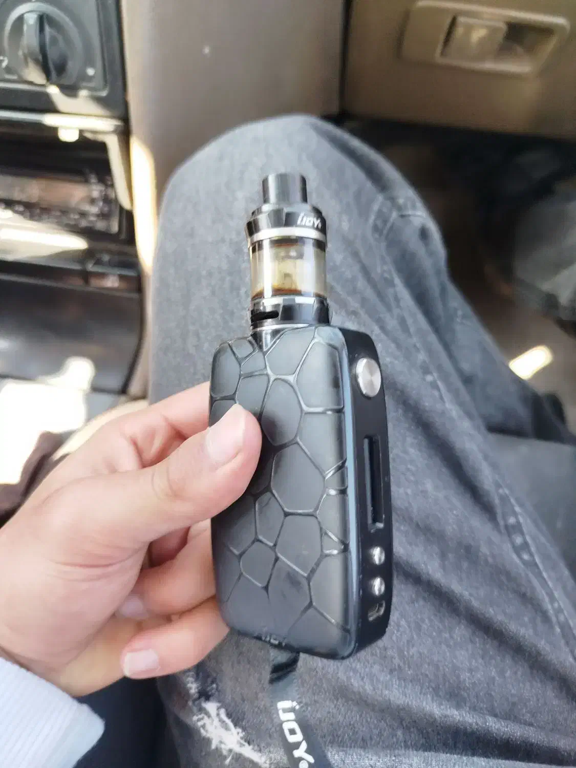 پاد ماد|زیورآلات و اکسسوری|صدرا-فارس, فاز ۲|دیوار