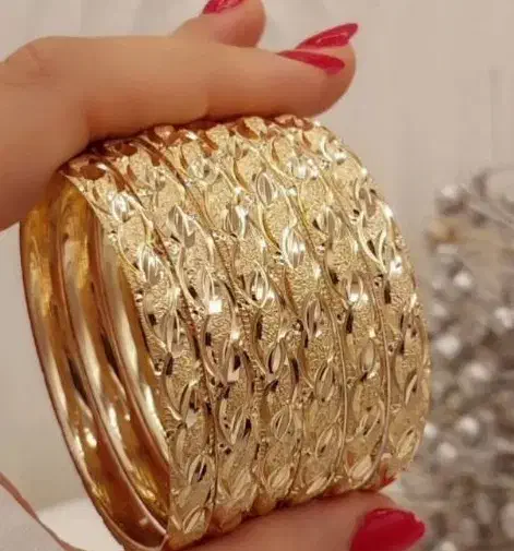 النگو نو|بدلیجات|شیراز, وحدت|دیوار