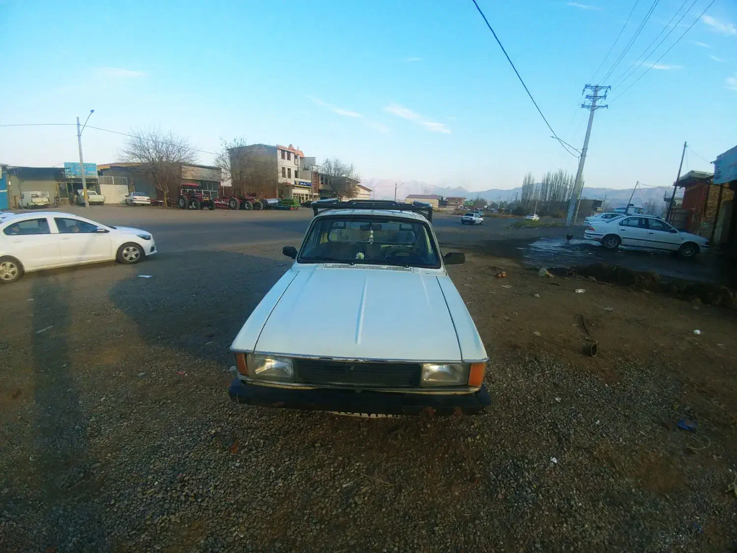 پیکان وانت|خودرو سواری و وانت|میانه, |دیوار