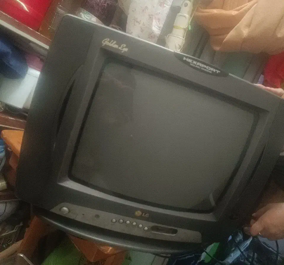 فروش تلوزیون عتیقه|تلویزیون و پروژکتور|مشهد, رضاشهر|دیوار