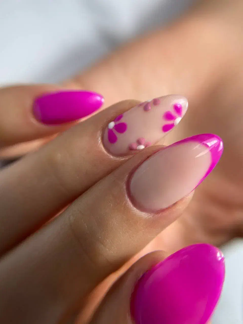 خدمات تخصصی ناخن برای کیشوندان عزیز|خدمات آرایشگری و زیبایی|کیش, |دیوار