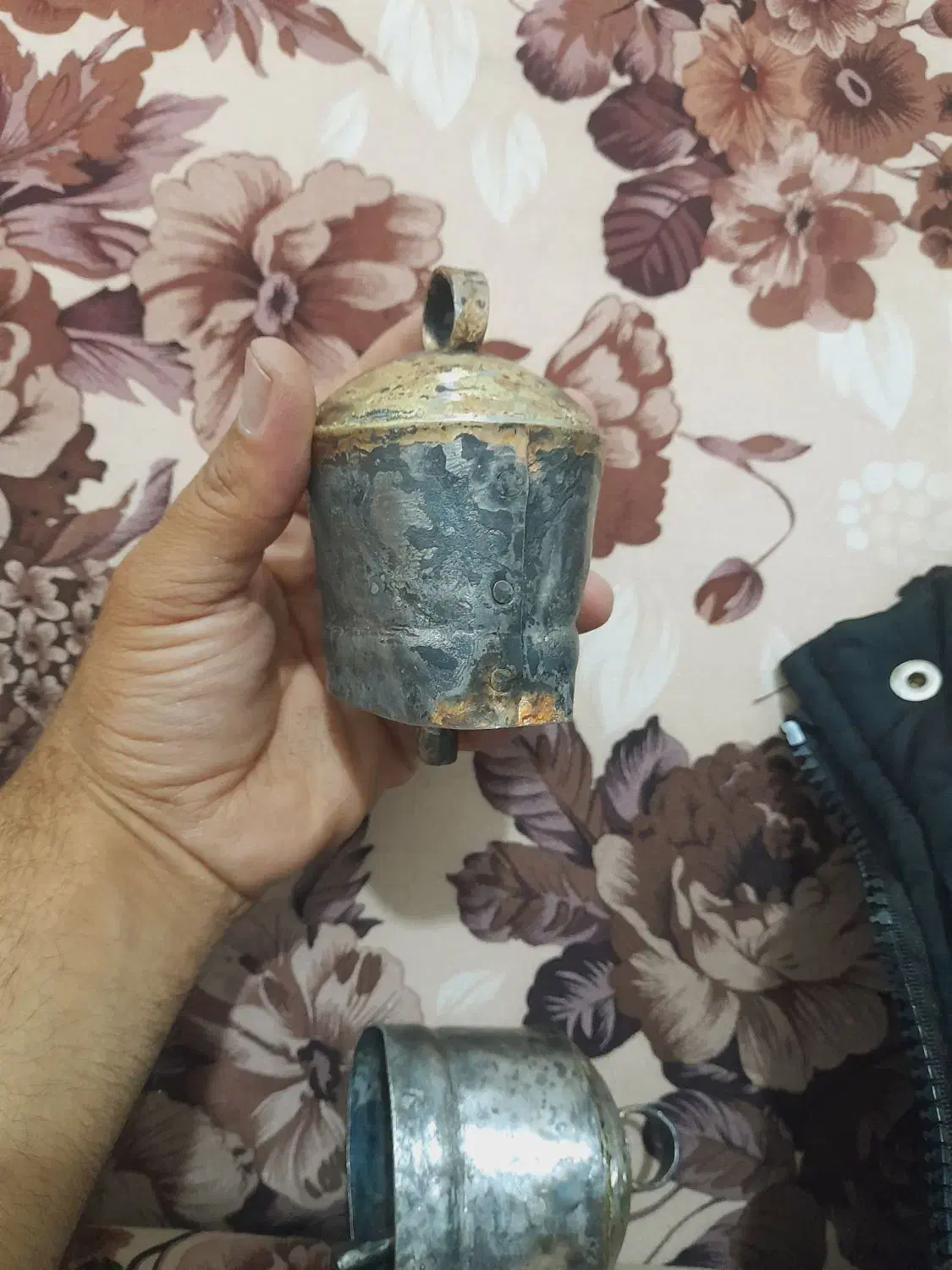 زنگوله یا زنگ|کلکسیون اشیاء عتیقه|رفسنجان, |دیوار