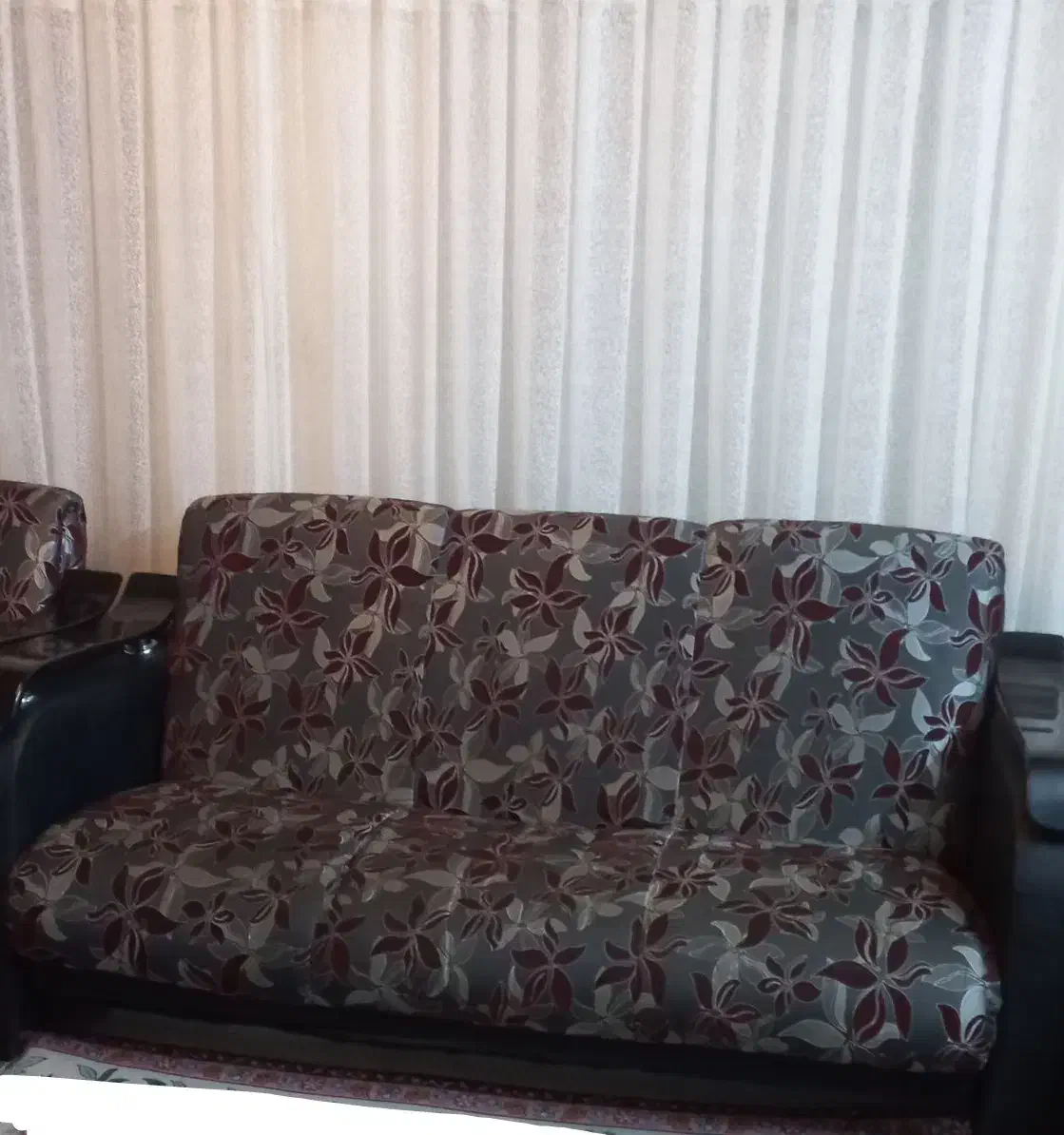 مبل راحتی|مبلمان خانگی و میز عسلی|بهار, |دیوار