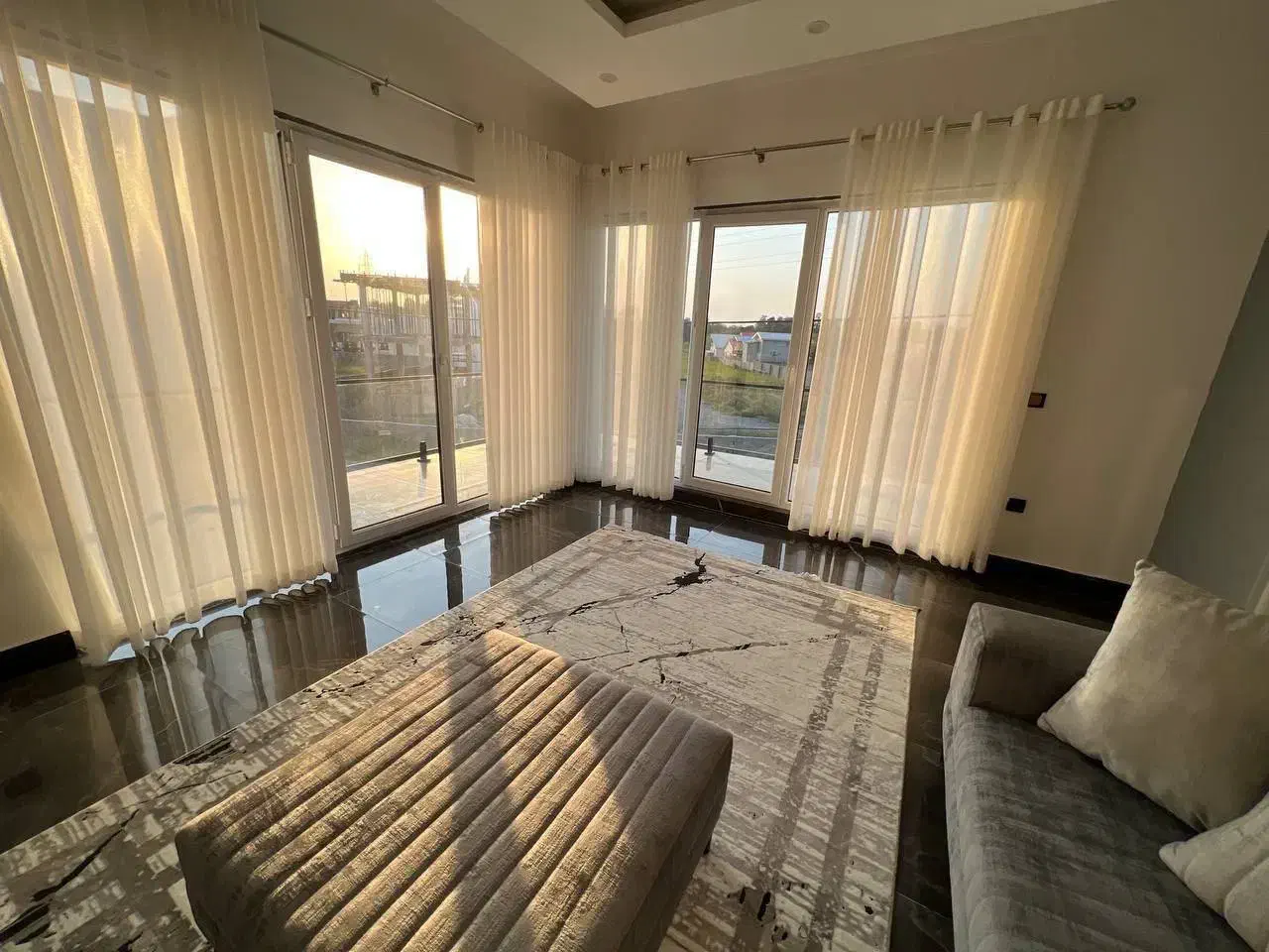 فروش فوری ویلا نمامدرن مخصوص خاص پسندها|فروش خانه و ویلا|امامزاده عبدالله, |دیوار