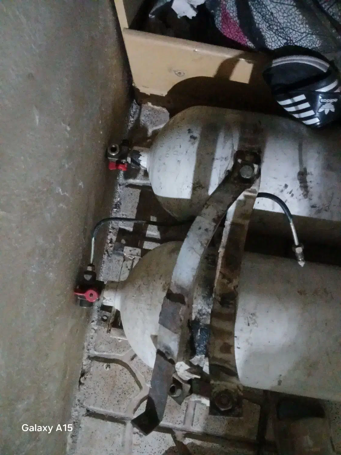 مخزن گاز سالم|قطعات یدکی و لوازم جانبی|رباط‌کریم, الارد|دیوار