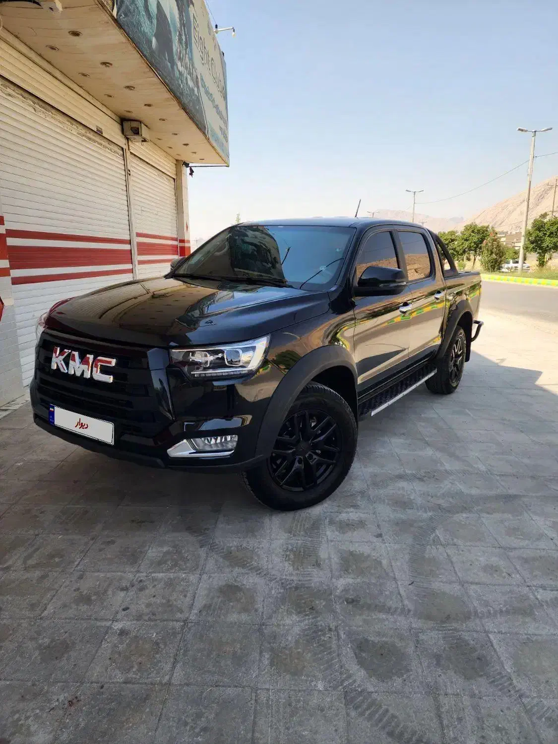 kmc|خودرو سواری و وانت|شیراز, ریشمک|دیوار