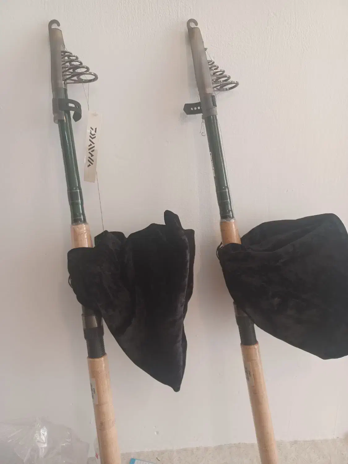 چوب و چرخ ماهیگیری|ماهیگیری|اصفهان, امامزاده اسماعیل|دیوار