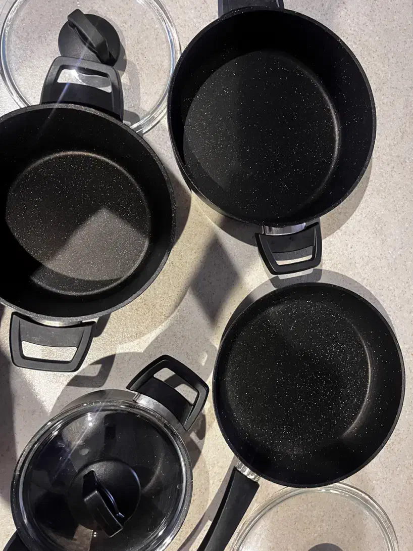 سرویس تفلون کاراجا|ظروف پخت‌وپز|تهران, پاسداران|دیوار