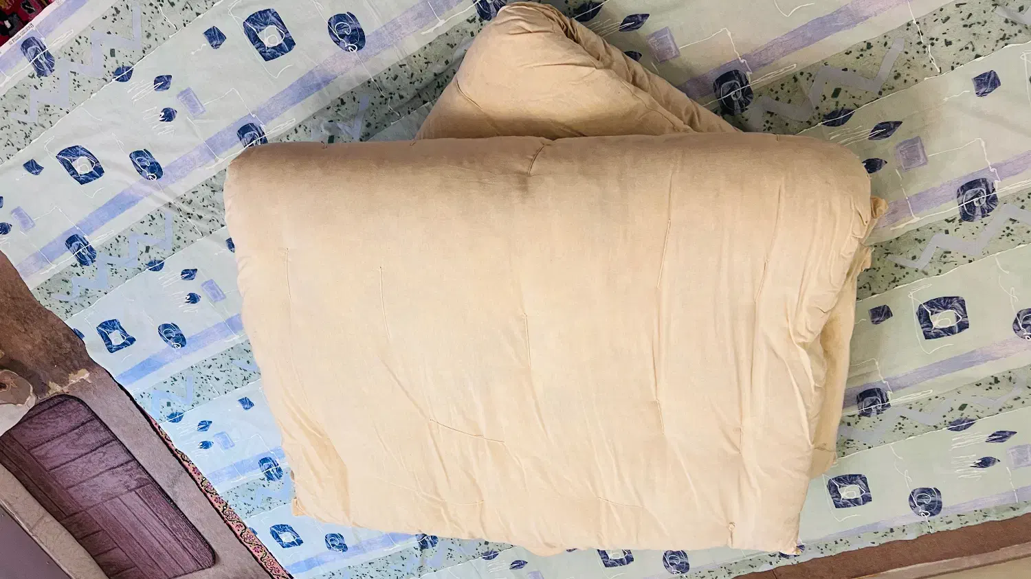 تشک پشمی خالص دست‌دوز + نو و سالم آماده استفاده|رختخواب، بالش، پتو|تبریز, |دیوار