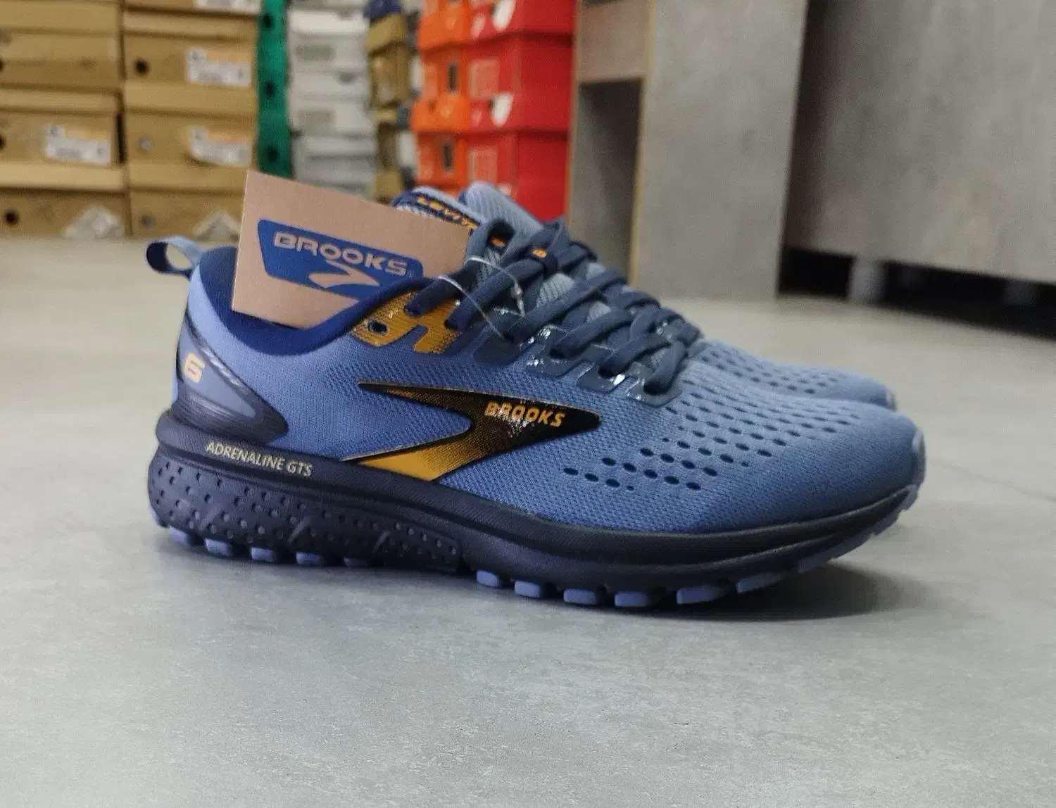 کفش بروکس اصلی|کیف، کفش، کمربند|شیراز, زند|دیوار