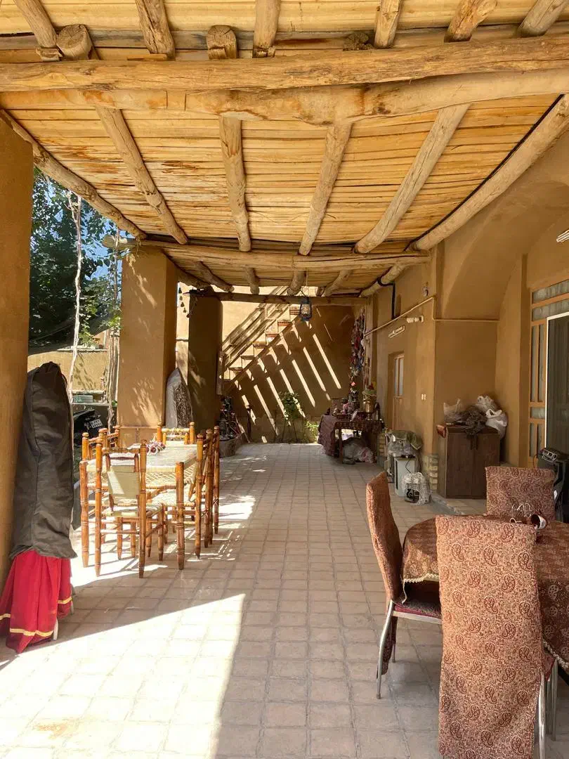 اقامتگاه عمارت افسرالسلطنه واقع در نیر زیبای من|اجارهٔ کوتاهمدت ویلا و باغ|نیر (یزد), |دیوار