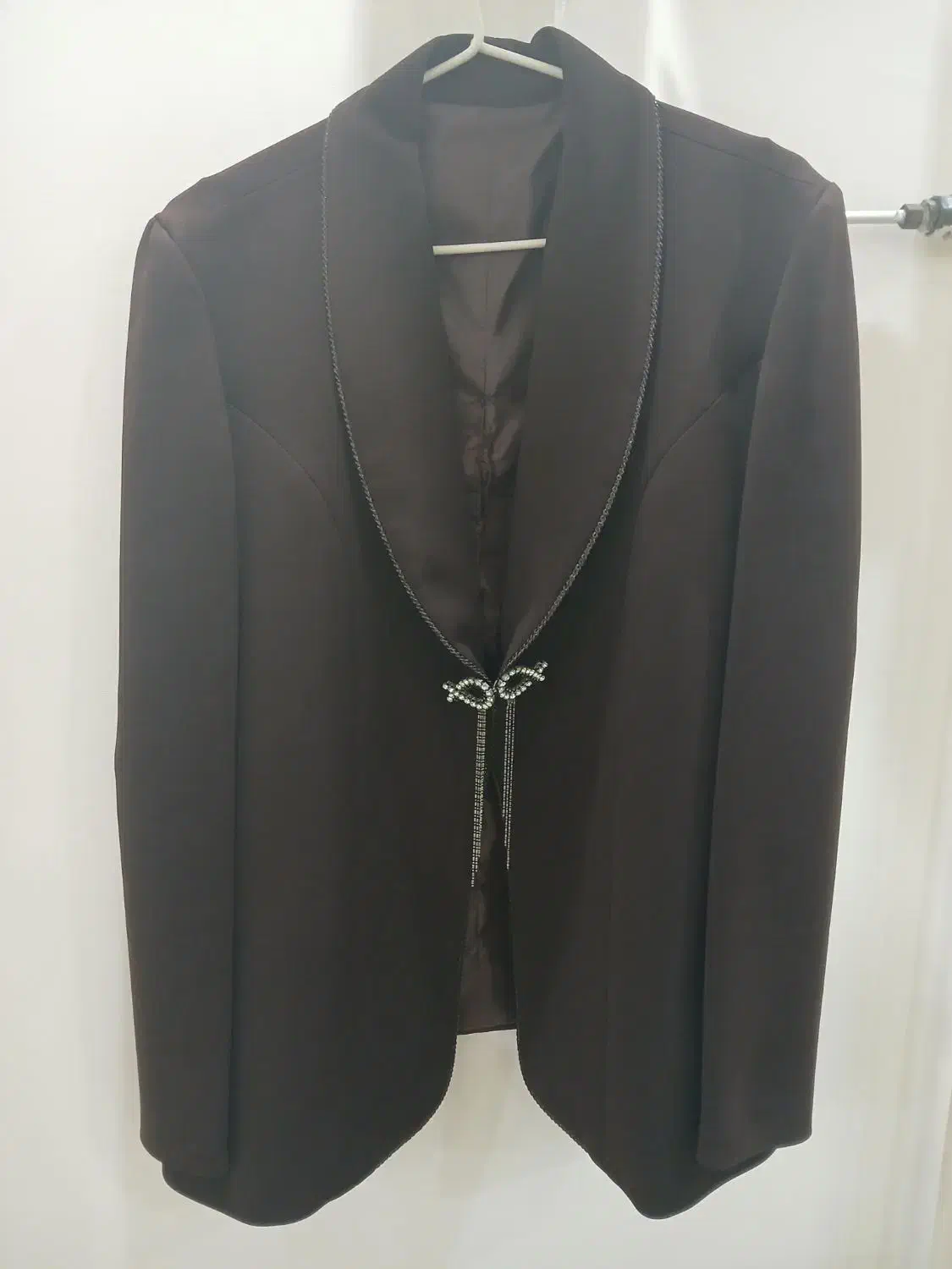 کت ودامن|لباس|رشت, دروازه لاکان|دیوار