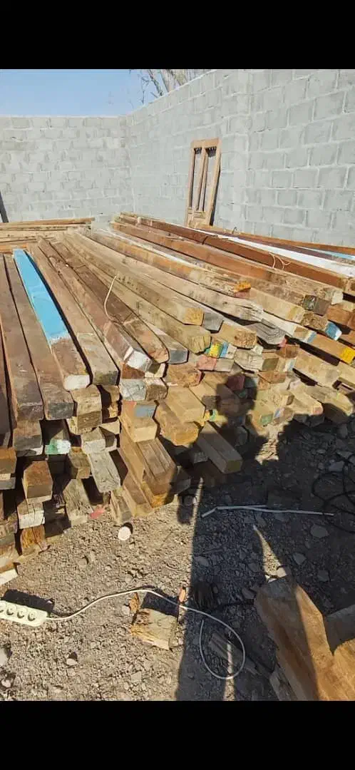 چوب مربا خارجی ۳در۵ مربع نجاری وسقف|کلکسیون اشیاء عتیقه|بوشهر, |دیوار