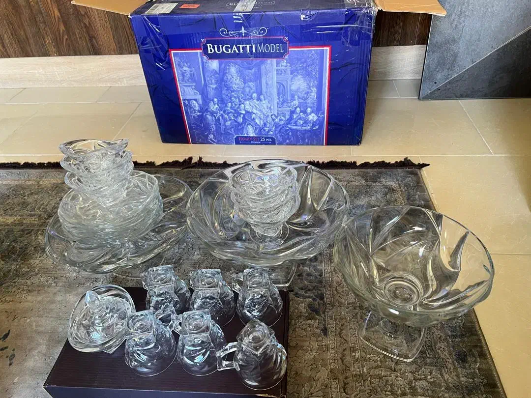 سرویس پذیرایی ۶نفره بوگاتی|ظروف سرو و پذیرایی|صدرا-فارس, فاز ۱|دیوار