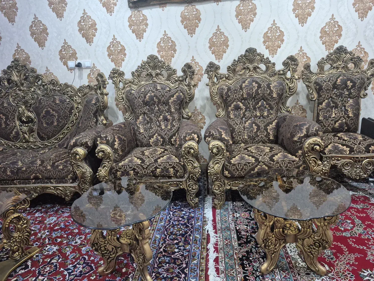 ست ۹ نفره مبل سلطنتی|مبلمان خانگی و میز عسلی|بهبهان, |دیوار