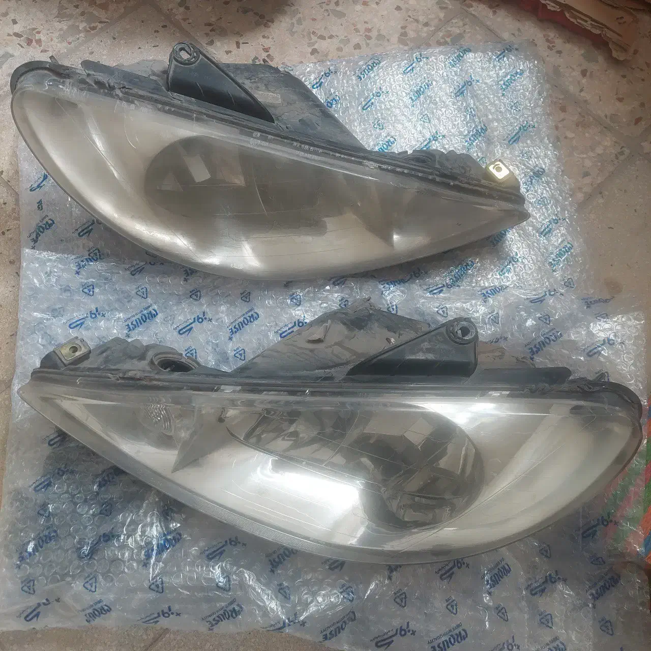 کاسه چراغ پژو ۲۰۶|قطعات یدکی و لوازم جانبی|قم, خندق|دیوار