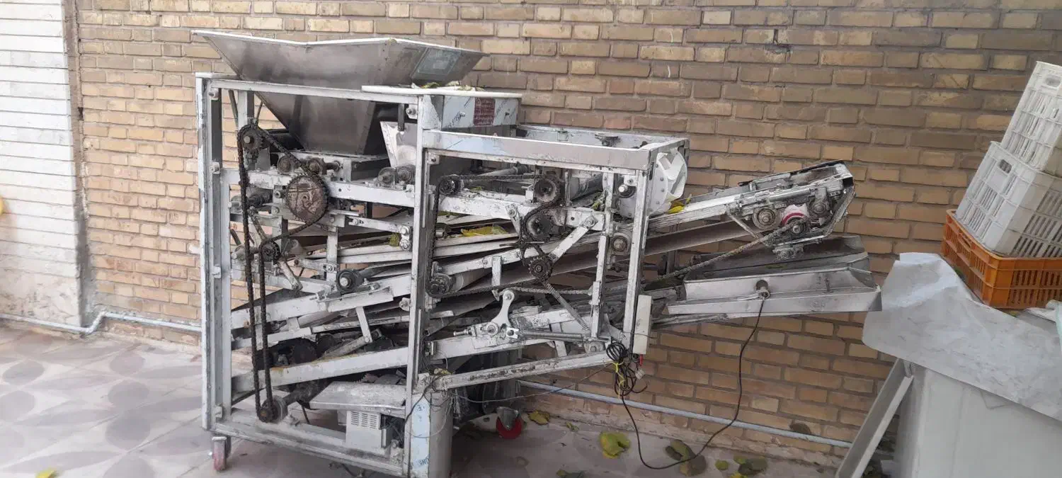 دستگاه نانوایی و پالت و میز قطعه کردن مرغ|ماشین‌آلات صنعتی|شیراز, تندگویان|دیوار