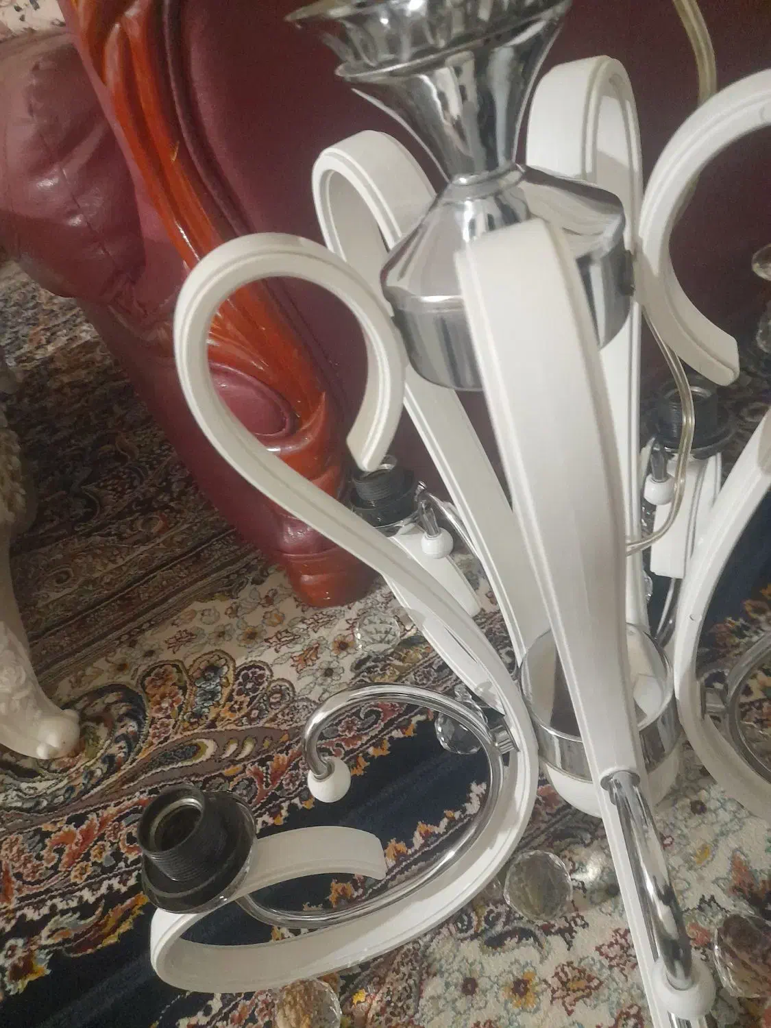 لوستر|لوستر و چراغ آویز|رباط‌کریم, رباط‌کریم|دیوار