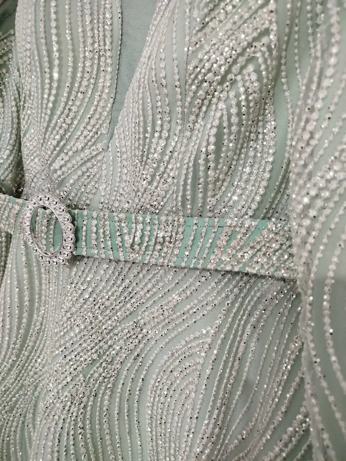 لباس مجلسی|لباس|تاکستان, |دیوار