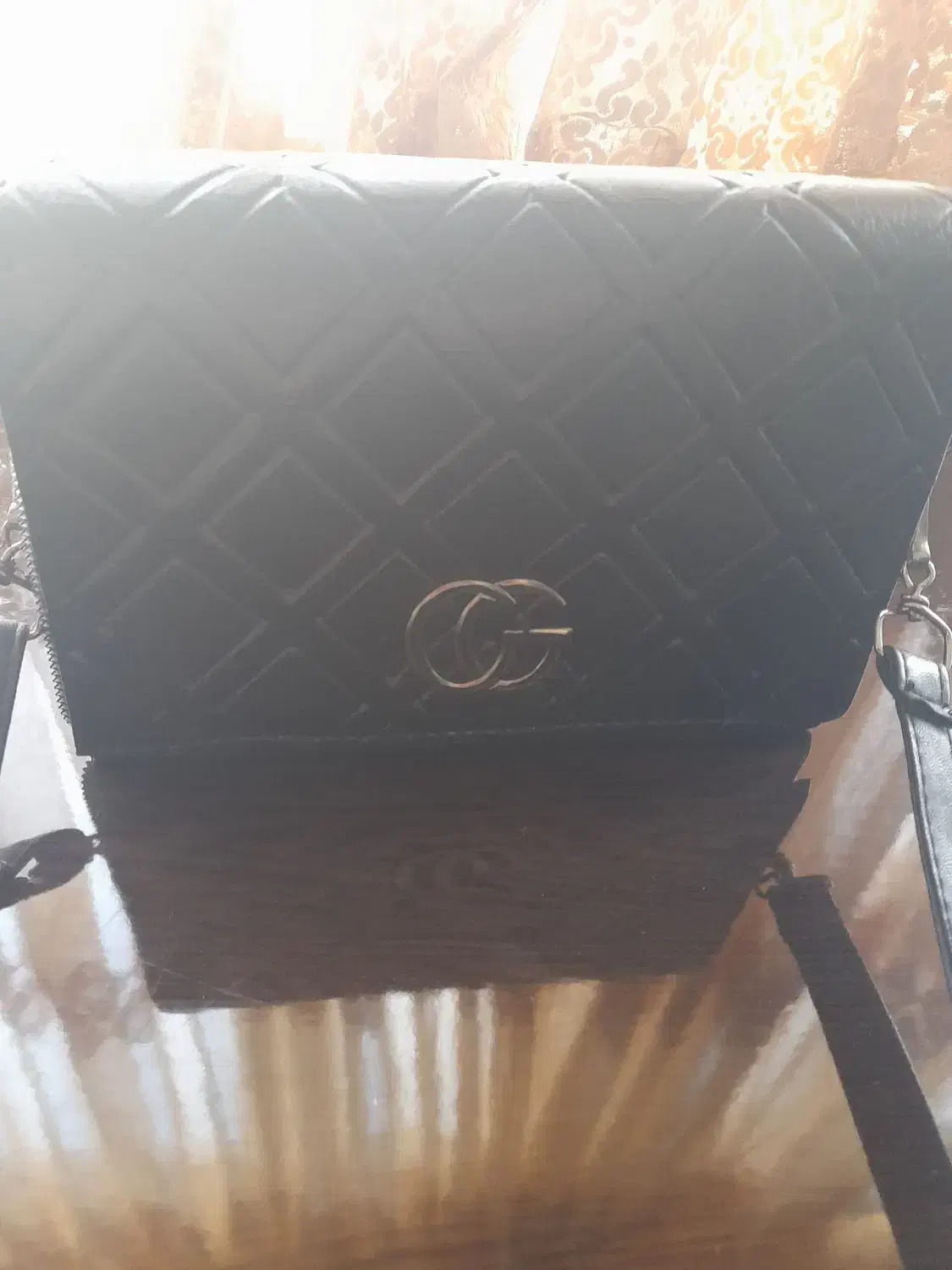 کیف رودوشی|کیف، کفش، کمربند|کنگاور, |دیوار