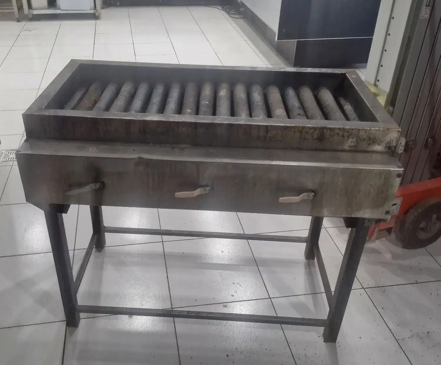 کباب پز گازی ۱۶ سیخ|اجاق گاز و لوازم برقی پخت‌وپز|خرم‌آباد, |دیوار